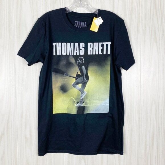 Tops - NWT Thomas Rhett Band Tee Size Large